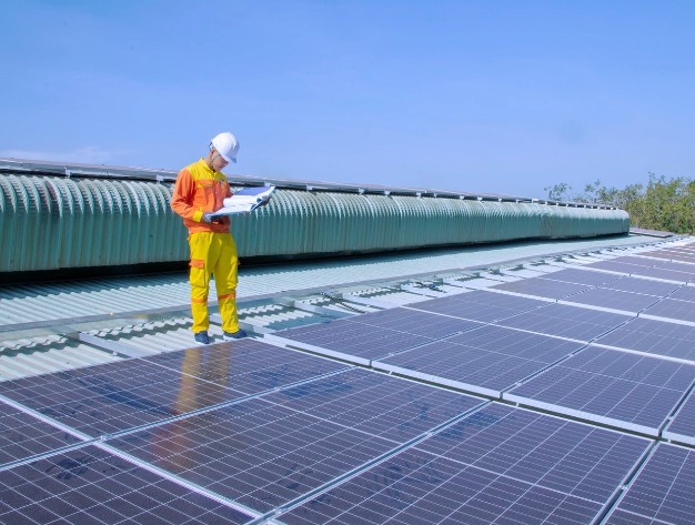 Empresas de instalação de energia fotovoltaica: 4 passos para escolher a ideal